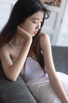 就在一公交车上幸好……